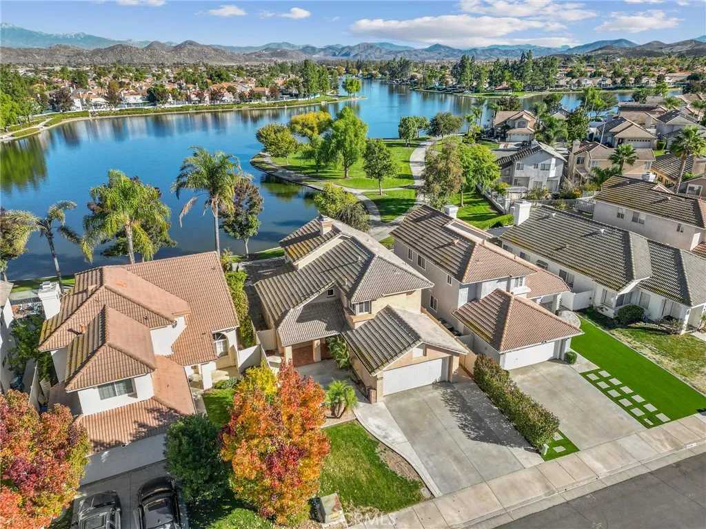 30258 Shoreline Drive, Menifee, California 92584 home-pic-28